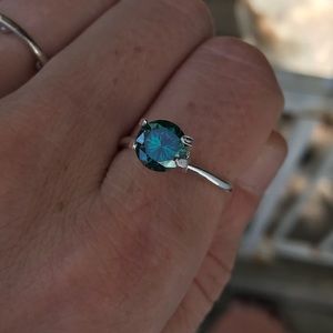 Emerald green loose Moissanite